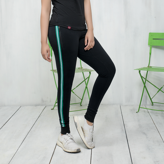 Comfort Green-Tricot Joggers (Black)